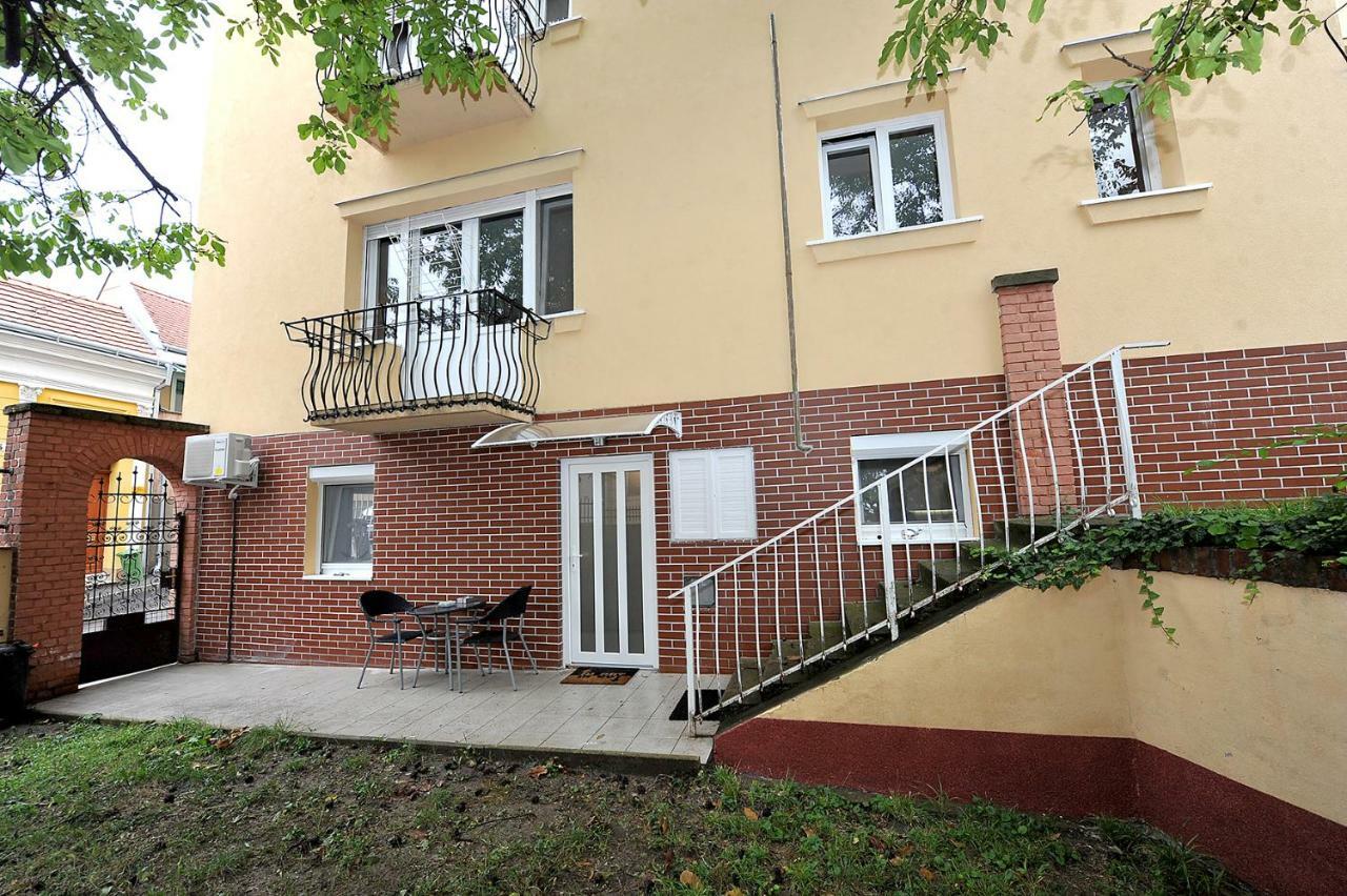 Pure Apartman Pécs Exterior foto
